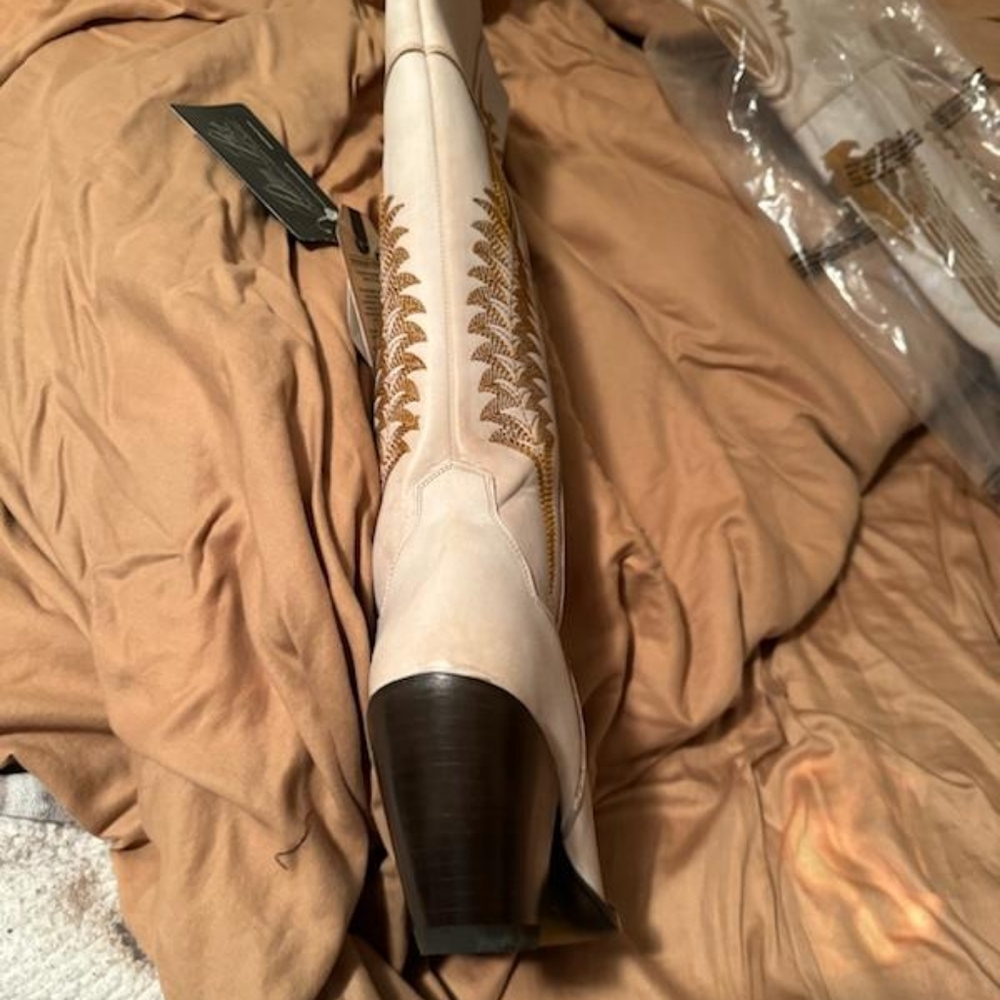 New Dan Post Boots - Picture 2 of 4